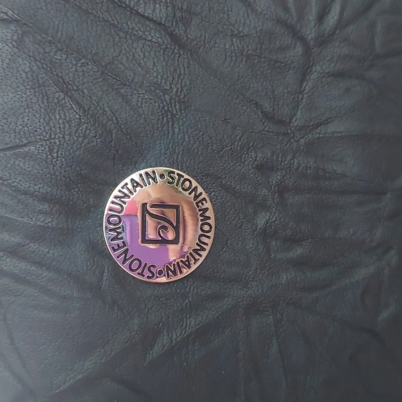 STONEMOUNTAIN - Picture 2 of 12